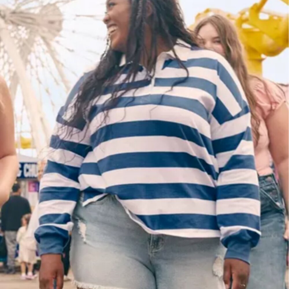 Torrid LoveSick Blue & White Striped Collared Rugby Top – Size 00